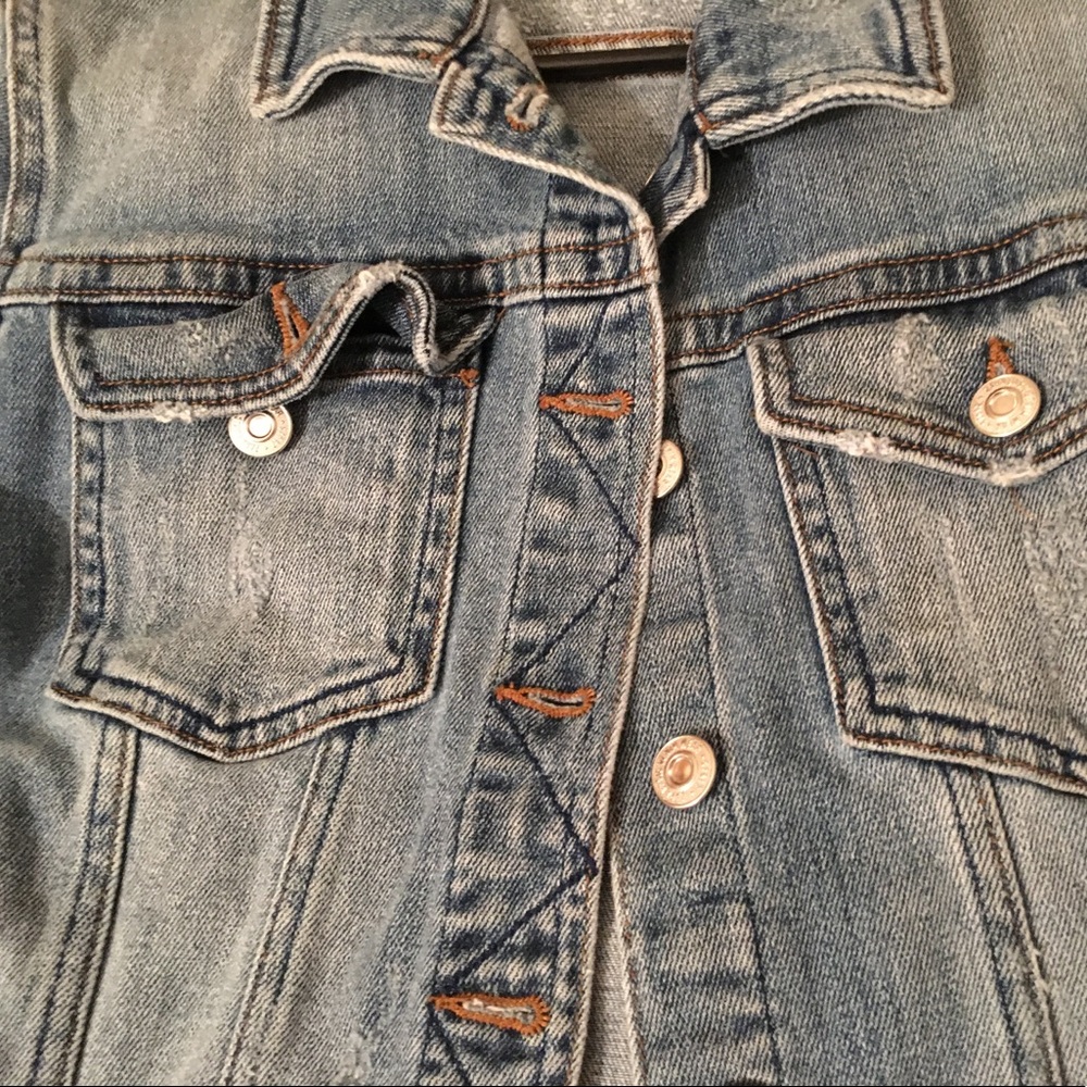 Jean jacket - Picture 2 of 8