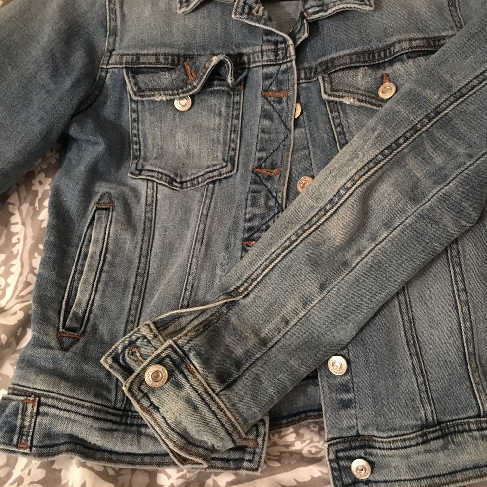 Jean jacket - Picture 4 of 8
