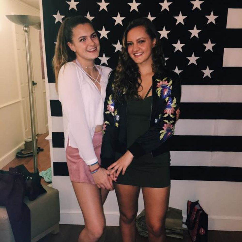 Meet your Posher, Becca