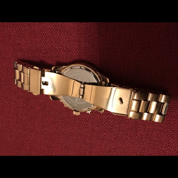 Michael Kors Gold Watch - Picture 2 of 4
