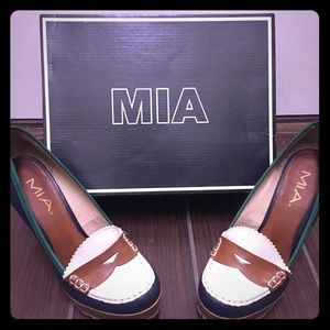Mia Multi colored 8.5 shoes