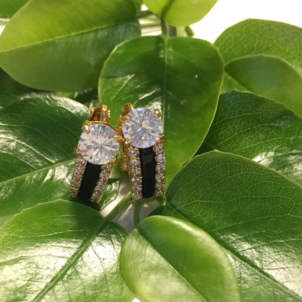 NWOT Cubic zirconia clip on earrings