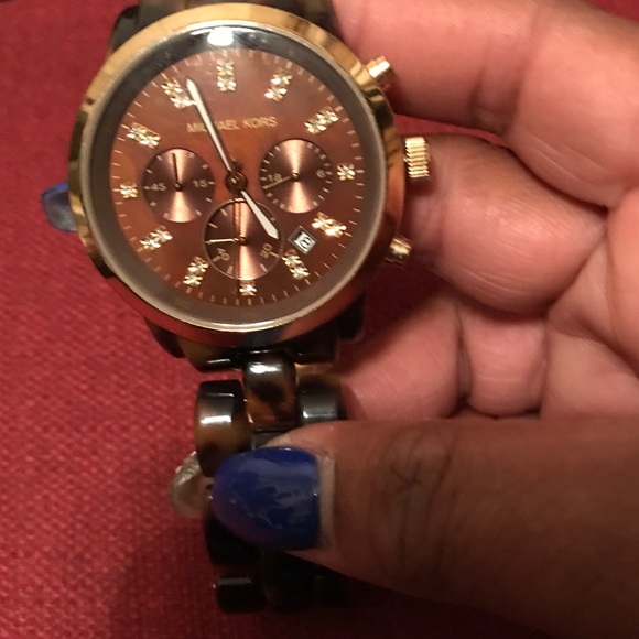Tortoise shell Michael Kors watch - Picture 4 of 5