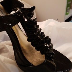 Steve madden 9.5 t straps Steve madden 9.5 t straps