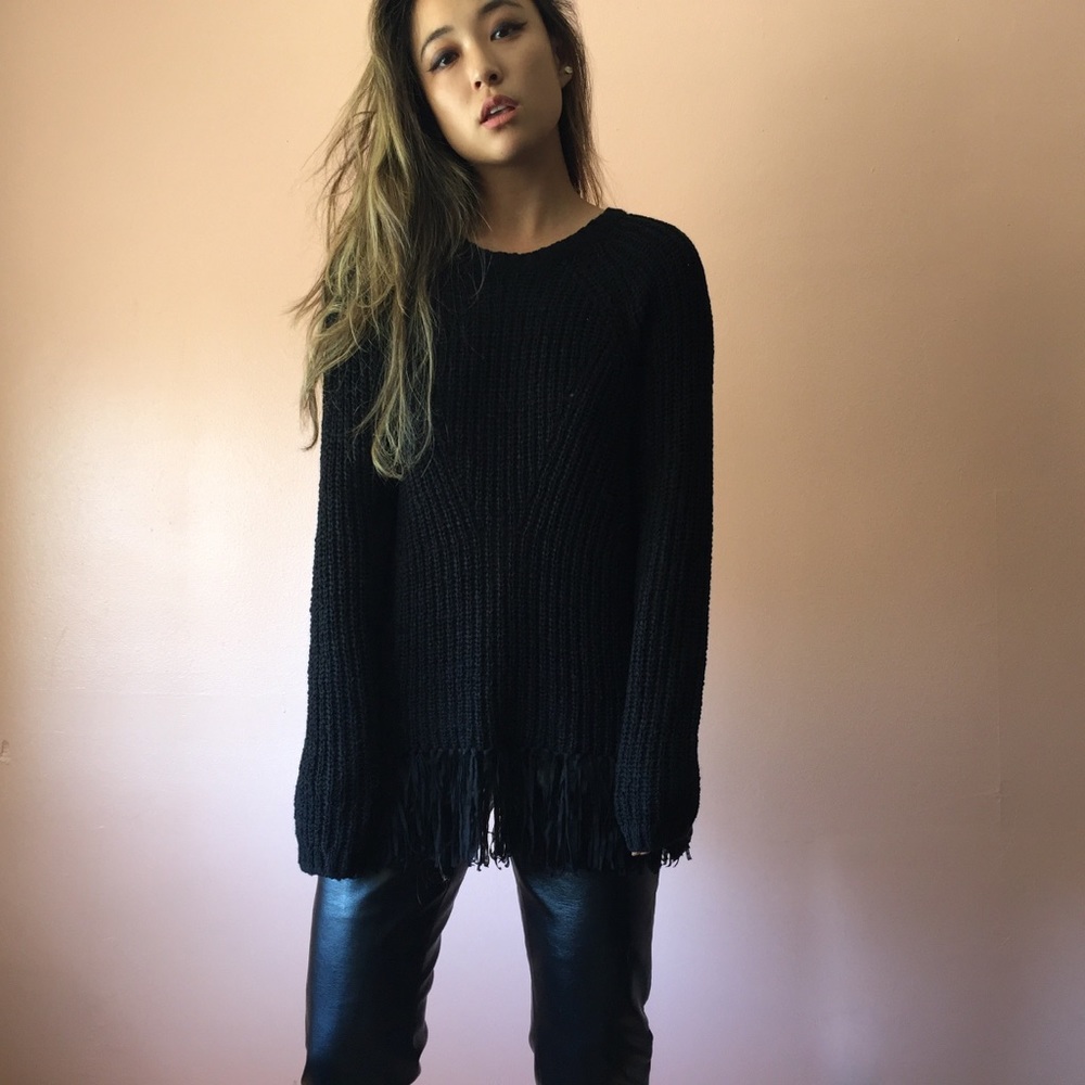H&M Fringe Oversize Knit Sweater - Picture 1 of 4