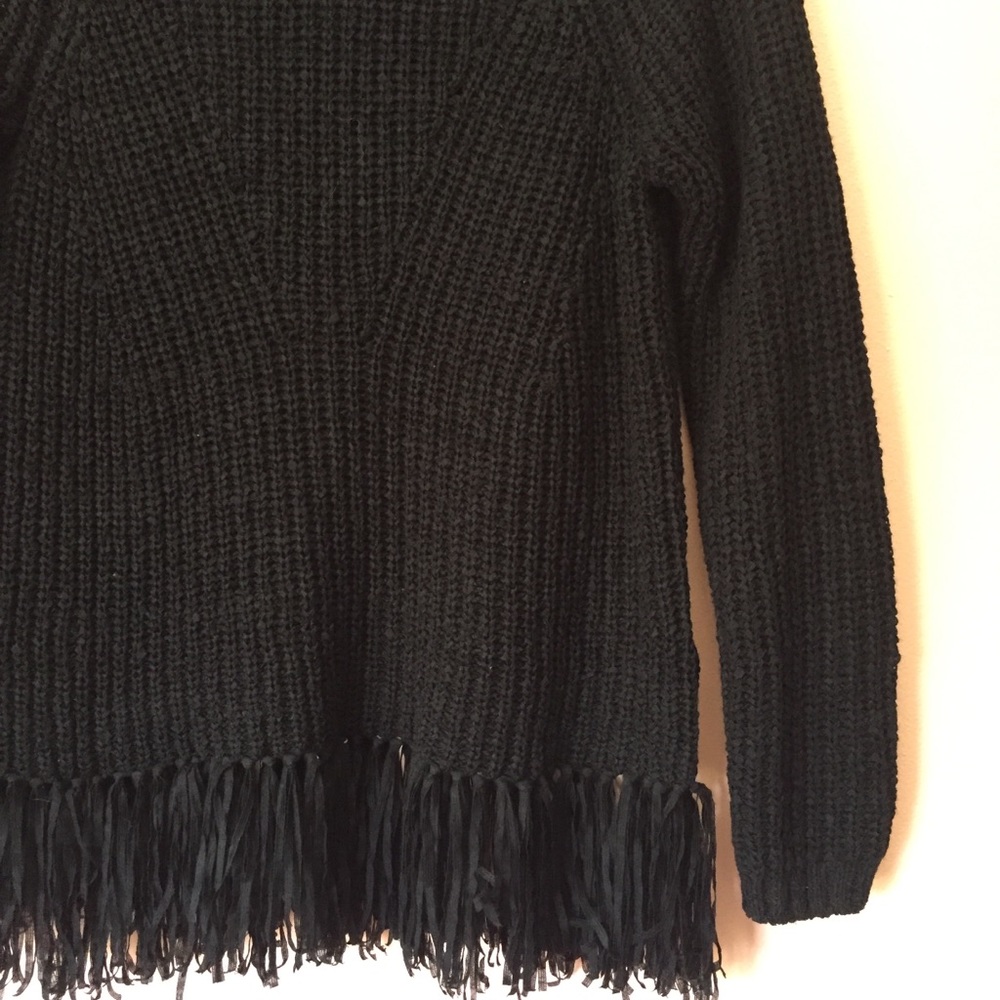 H&M Fringe Oversize Knit Sweater - Picture 4 of 4