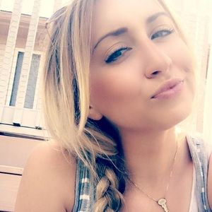 Meet your Posher, Erin