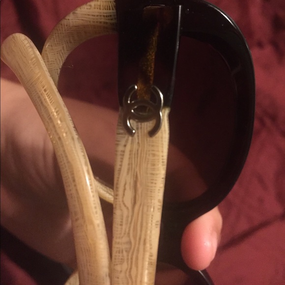 Chanel sunglasses - Picture 2 of 4