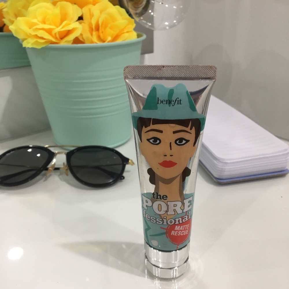 Porefessional Matte Rescue by Benefit ❤️
