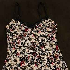 White House Black Market Xs floral cami