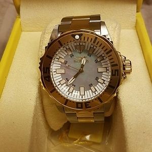 Free invicta waterproof case/with purchase