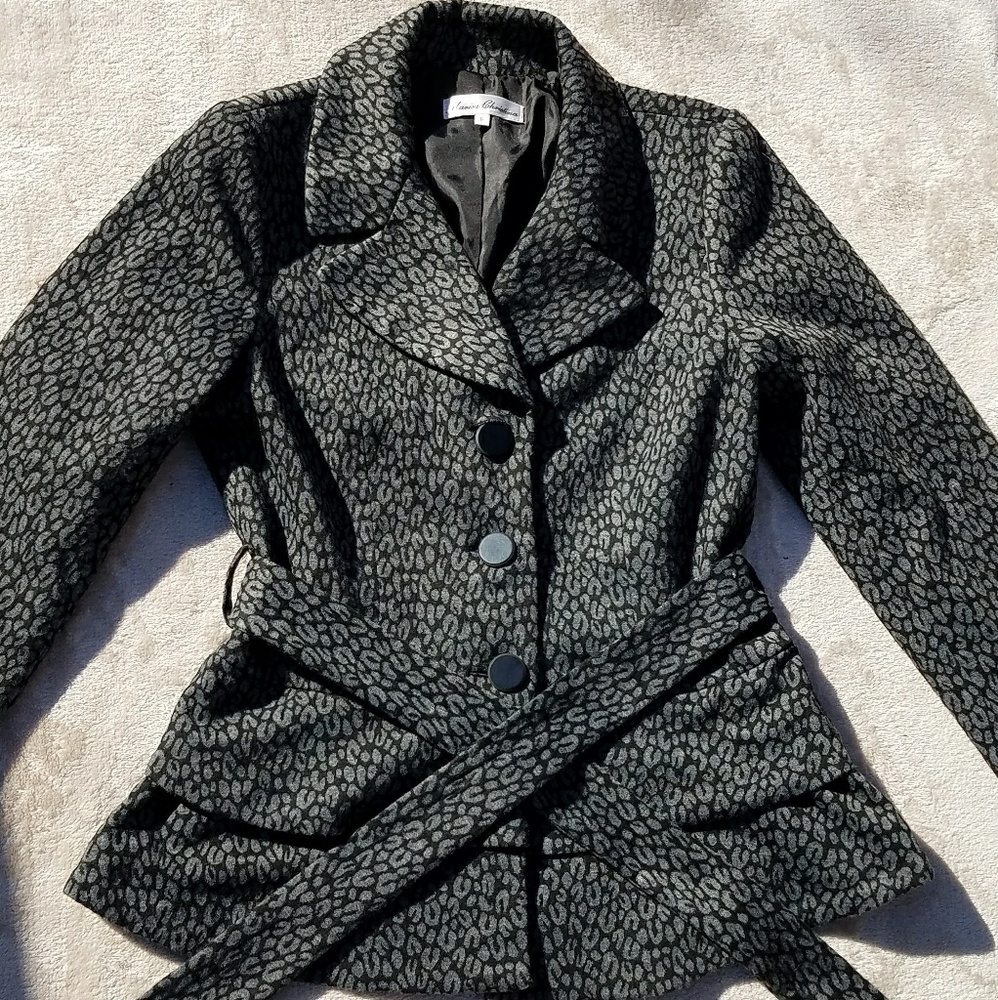 Animal print belted jacket