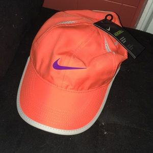 Nike Aerobill women's golf hat