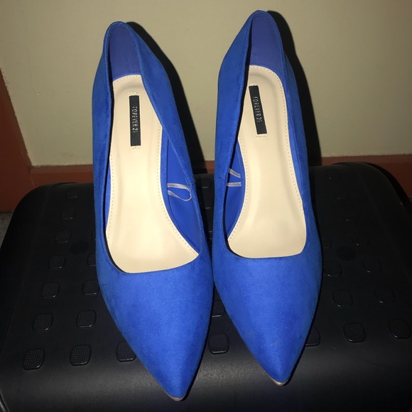 Pumps - Picture 3 of 3