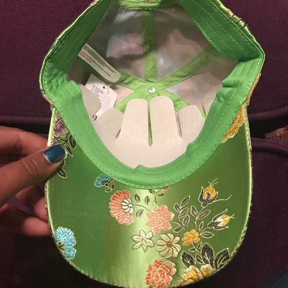 Green floral print hat - Picture 4 of 5