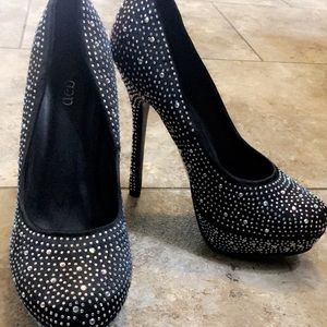 Sparkle pumps