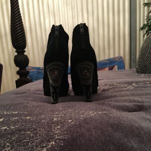 NEW boots suede with tall heels