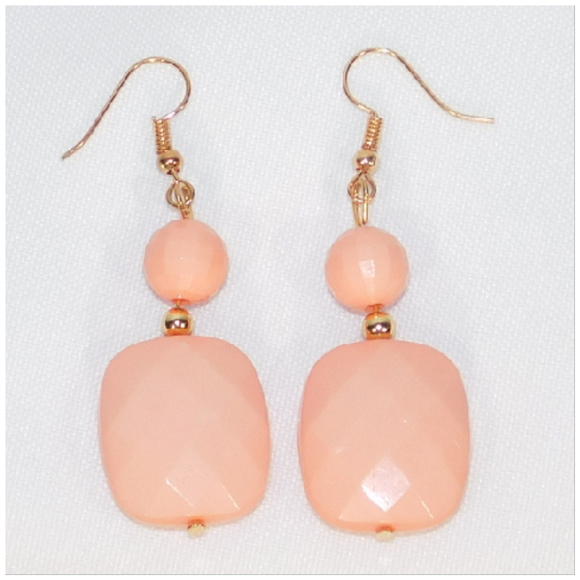 Jewelry - **SOLD** in BUNDLE in @iqclothessavvy2 closet