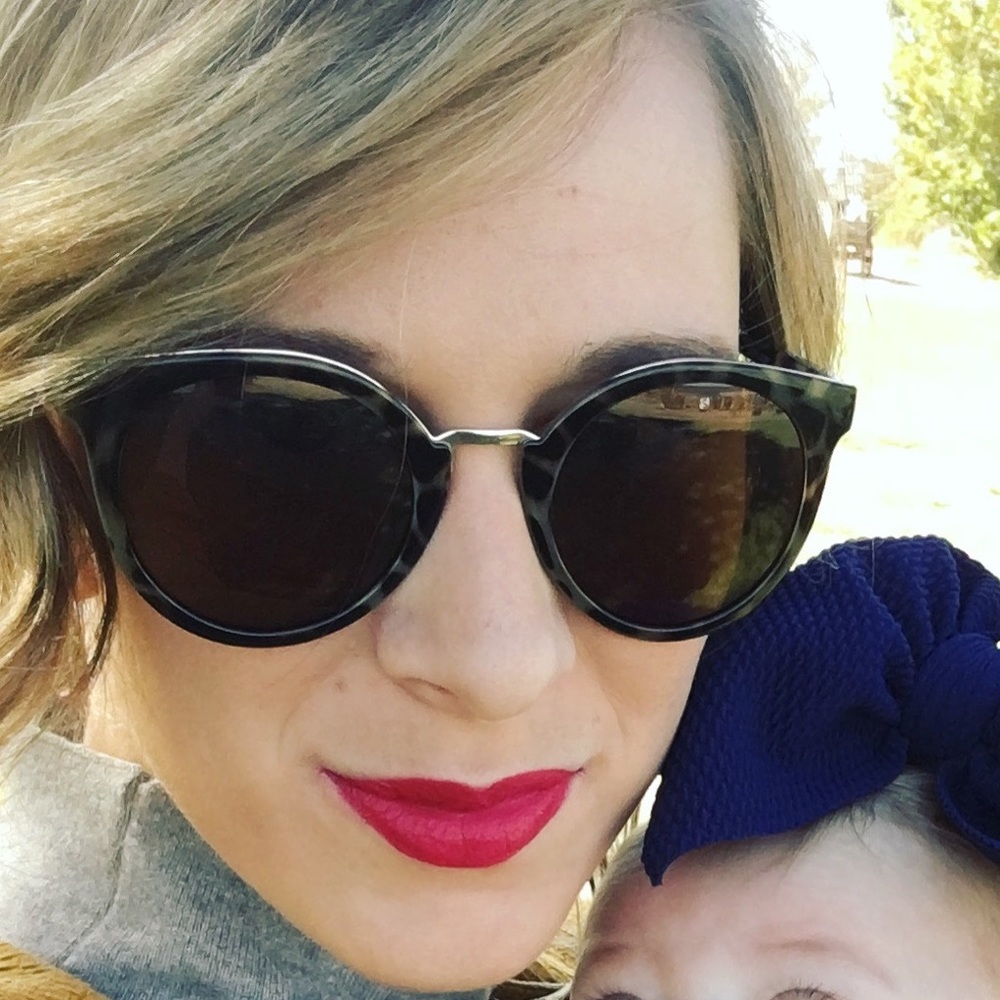 Meet your Posher, Nicole