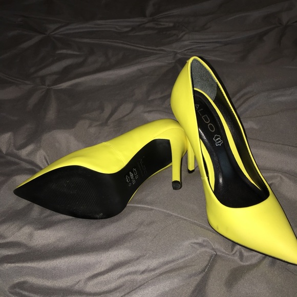 Also pumps - Picture 2 of 5