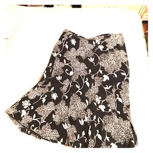 Ann Taylor flounce hem 100% silk skirt