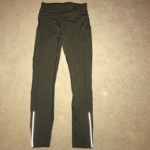 SOLD OUT lululemon leggings (army green)