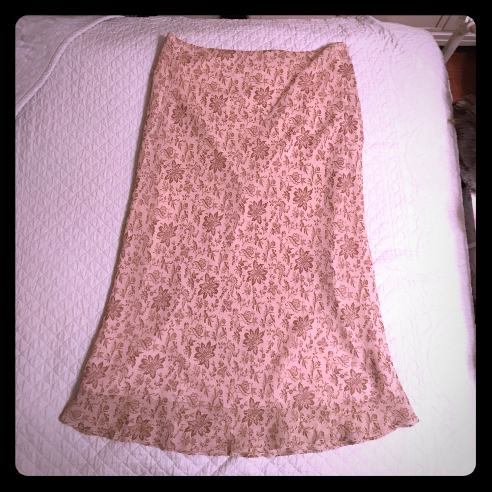 Banana Republic floral flounce hem pencil skirt