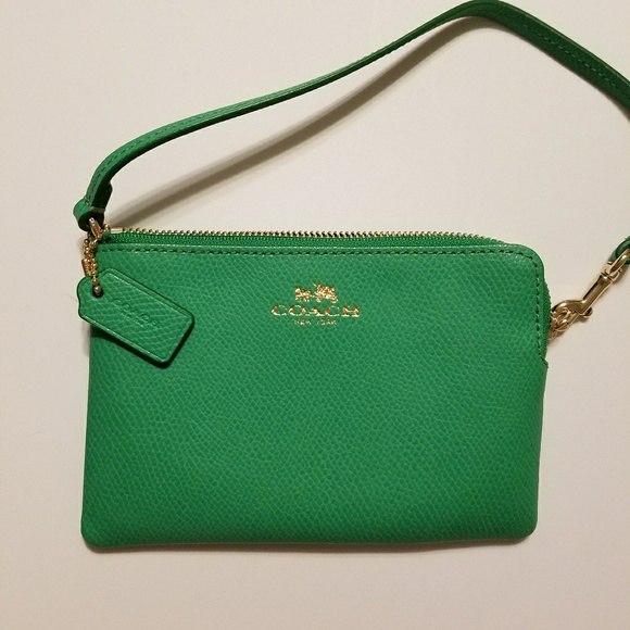 💎SOLD💎 COACH Kelly green wristlet NWT - Picture 2 of 4