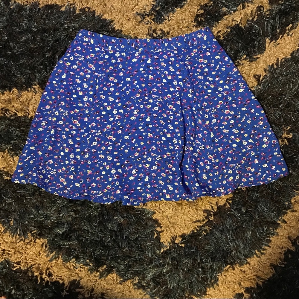 🚨 CLEARANCE! Lush Floral Mini Skirt