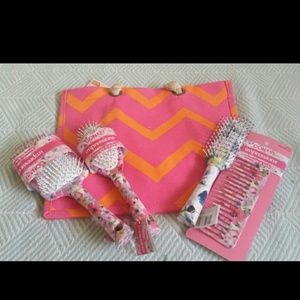 4 Piece Hairbrush Set w/Pink & Orange Tote