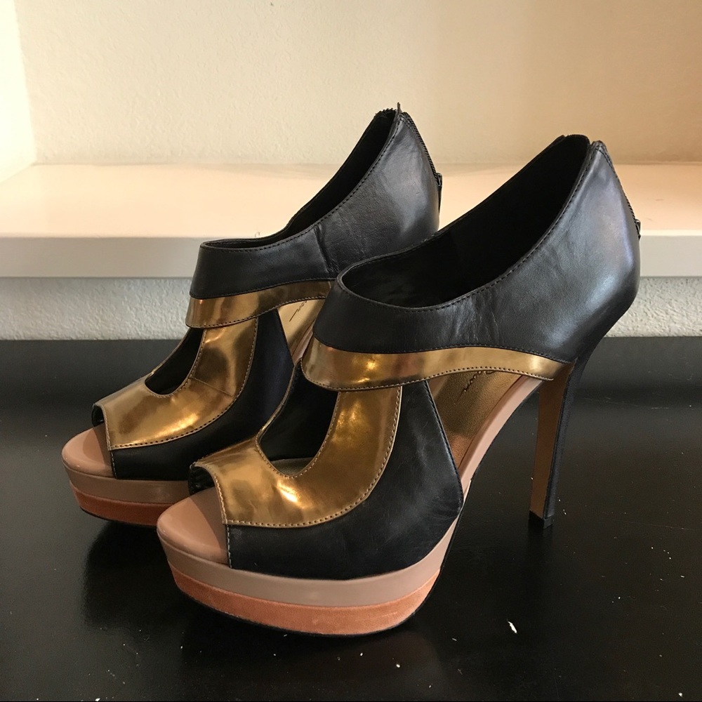 Jessica Simpson platform heels