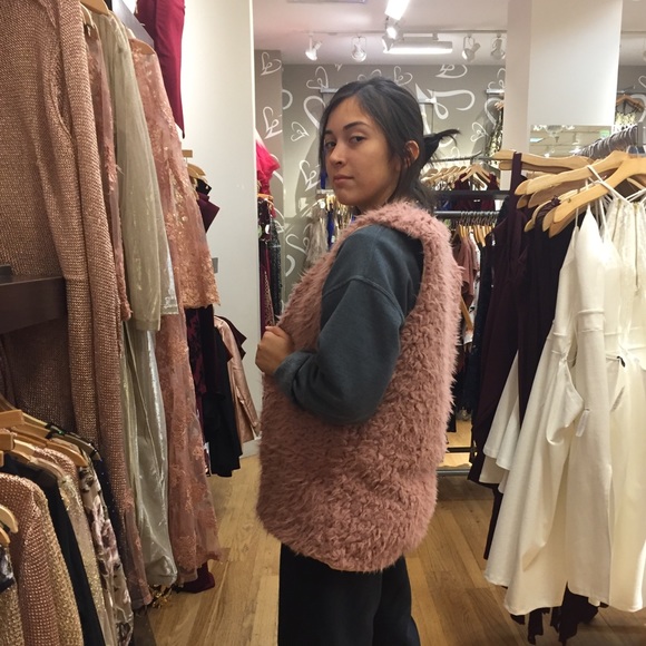 Meet your Posher, Crystal - Picture 1 of 1