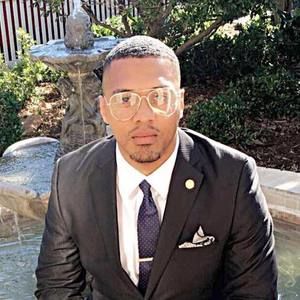 Meet your Posher, Casey