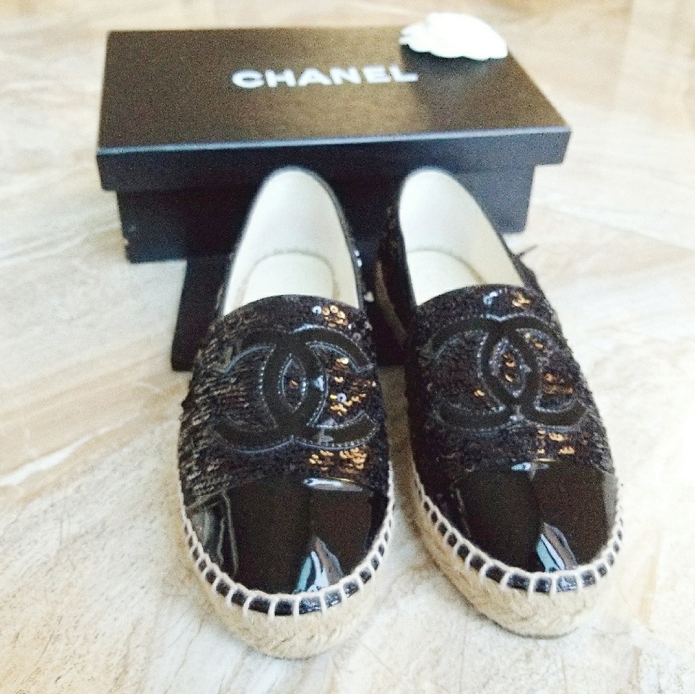 CHANEL Black 2016 Sequined CC Espadrilles