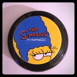 Limited edition mac Simpsons blush