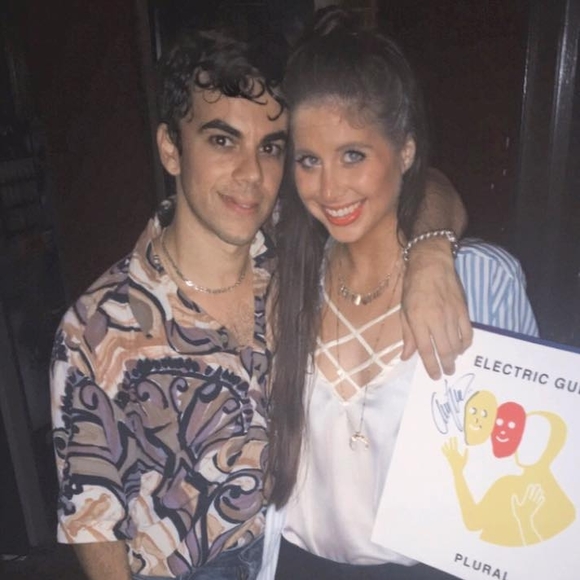 Meet your Posher, Brook - Picture 2 of 2