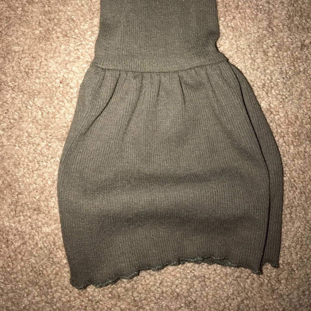 LF off the shoulder top - Picture 2 of 3