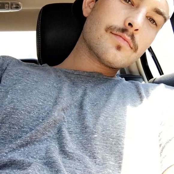 Meet your Posher, Joey - Picture 1 of 1