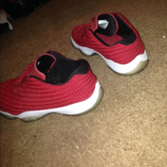 Size 8 Low Red Jordan Futures - Picture 2 of 3