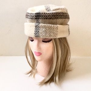 Vintage Jacob Wool Ladies Plaid Hat with 2” Cuff❤️ Vintage Jacob Wool Ladies Plaid Hat with 2” Cuff❤️