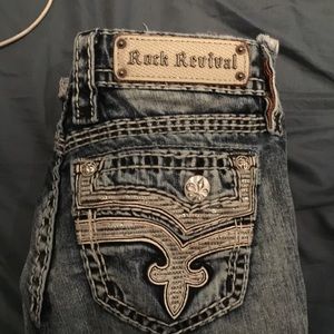 Rock revival capris size 25.