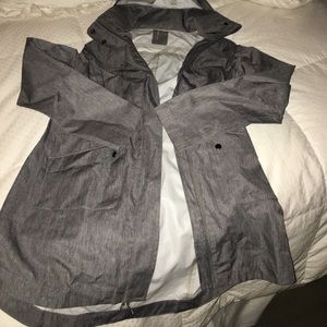 Mondetto rain coat