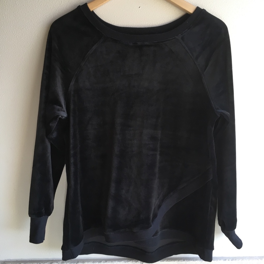NOT AVAILABLE Cable&Gauge velour crisscross top
