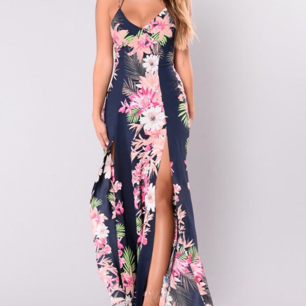 Fashion Nova ‘Serendipity’ Floral Dress