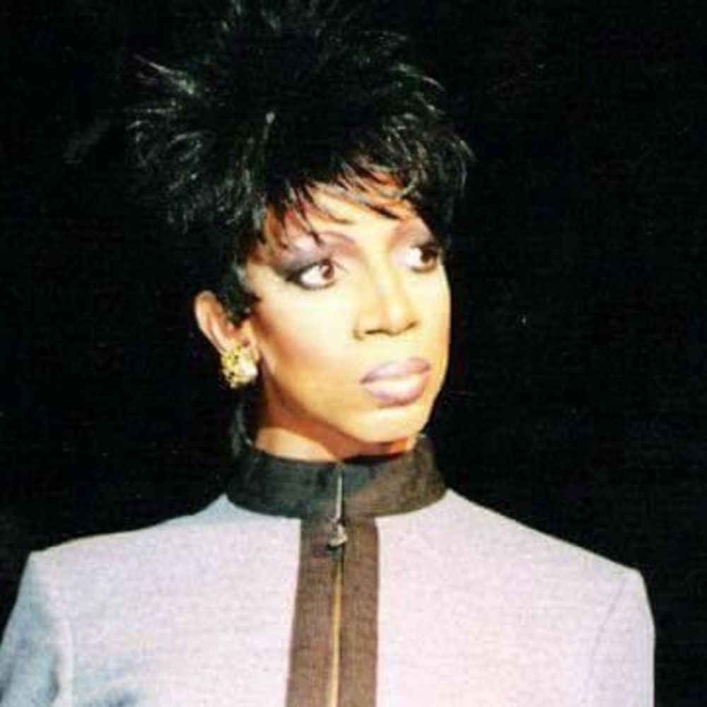 Meet your Posher, Tresia