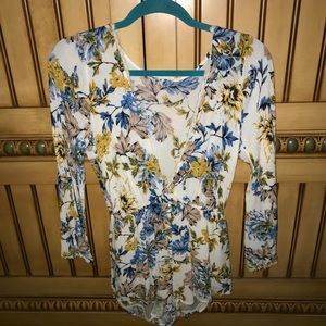 NWOT floral romper NWOT floral romper