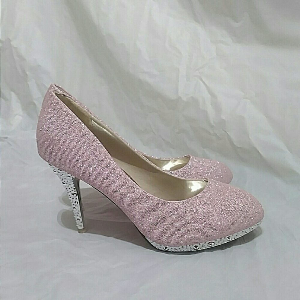 NWOT BNHH Pink Shimmery Studded Red Bottoms
