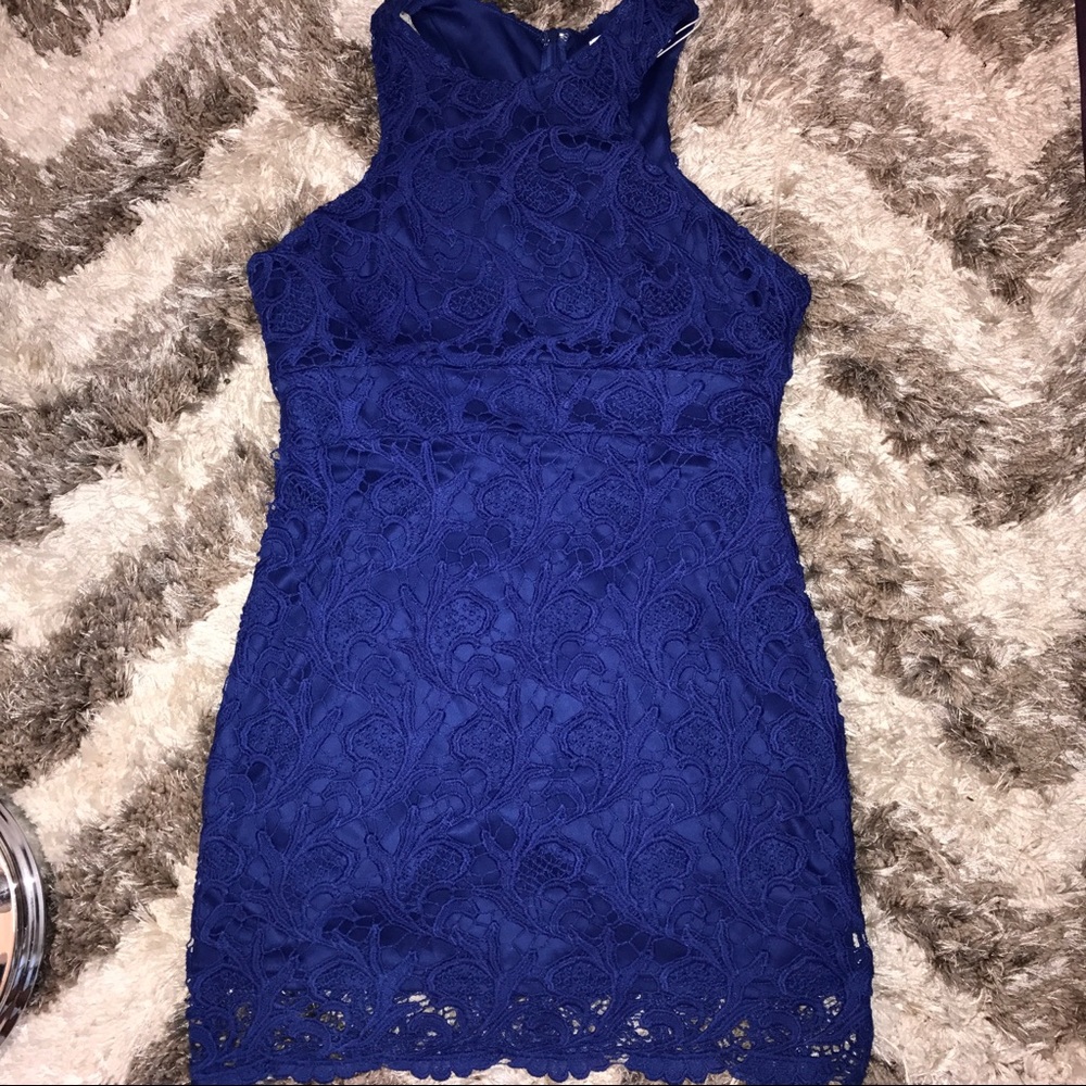 Glamorous blue lace dress