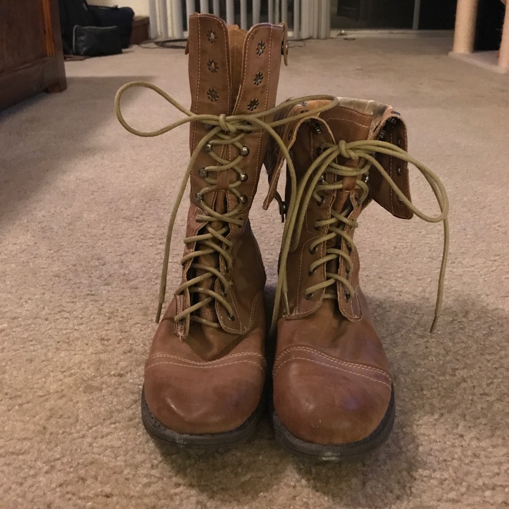 Madden girl combat boots
