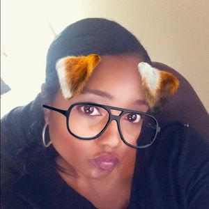 Meet your Posher, Shawna